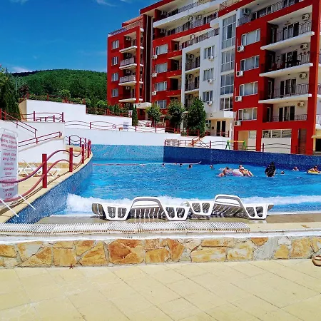 公寓 Sea Club Grand Noks Sveti Vlas-bastet Bs 埃勒尼特